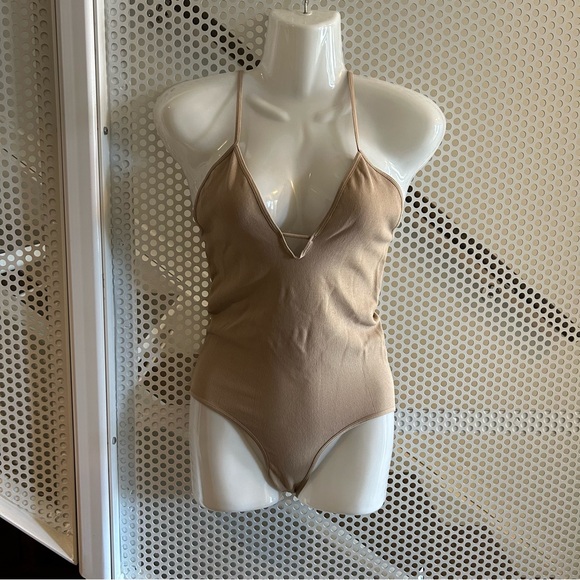 Intimately Free People Move Along Bodysuit Size M/L in Sand NWOT - Picture 2 of 10